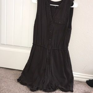 Black romper with pockets!